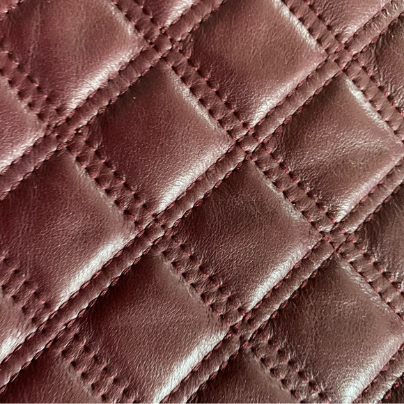 Danier Leather Crossbody Chain Strap - Picture 4 of 10